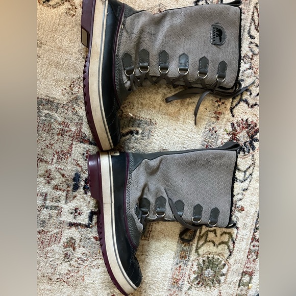 Sorel Boots - Picture 8 of 10